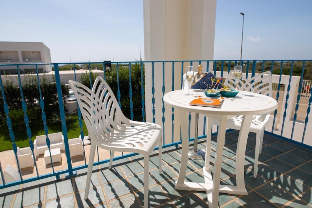 Gigli Hotel Salento Marina Di Pescoluse Ngoại thất bức ảnh